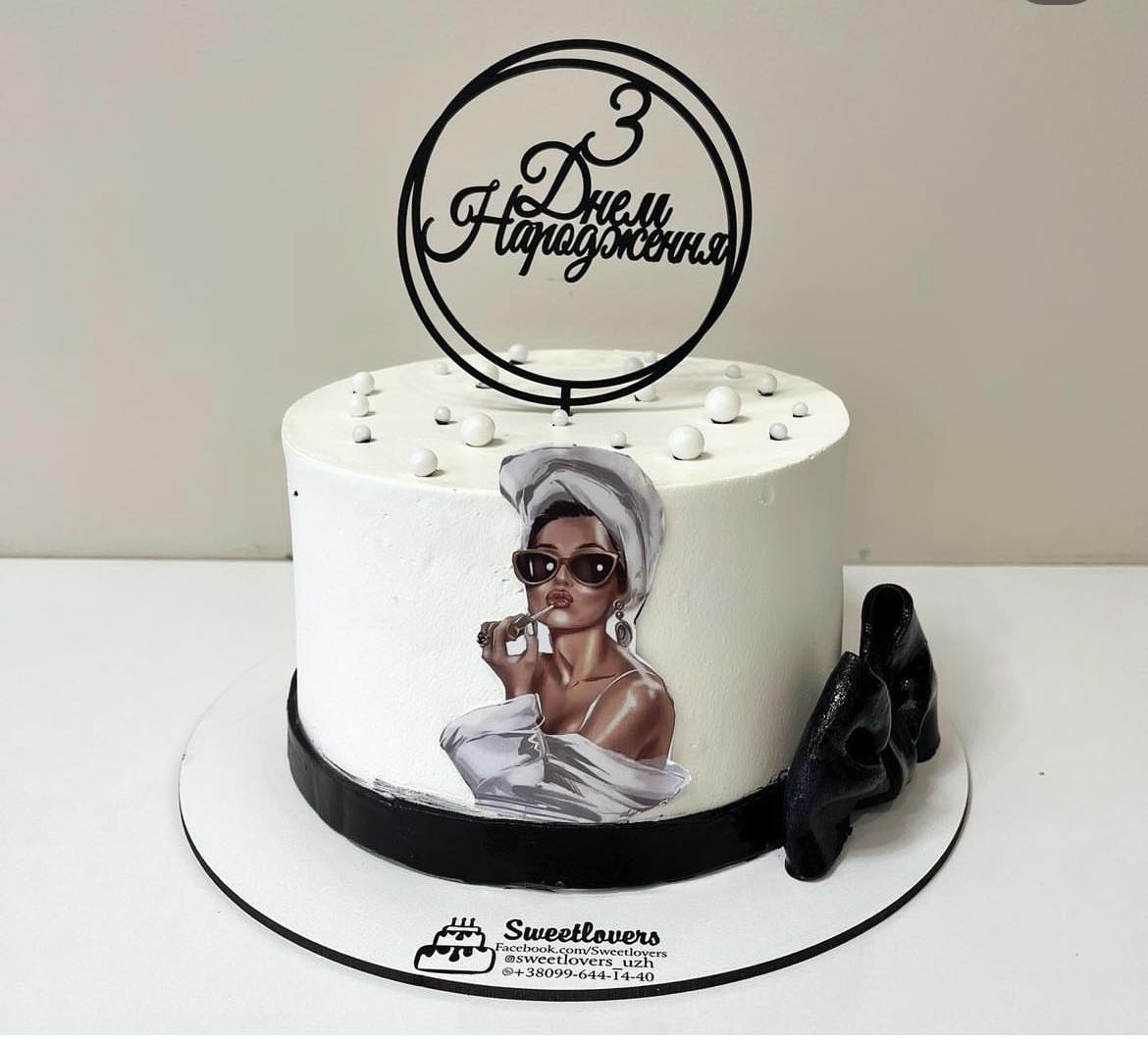 A placeholder cakes with #AF9AAE background.